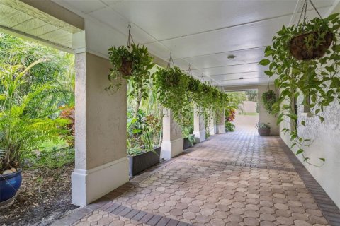 Купить виллу или дом в Одесса, Флорида 6 комнат, 345.69м2, № 1844501 - фото 5