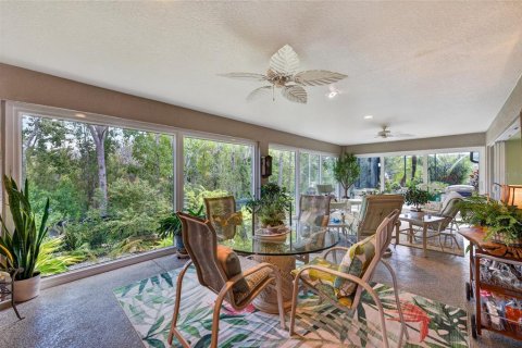 House in The Villages, Florida 3 bedrooms, 215.44 sq.m. № 2427086 - photo 5