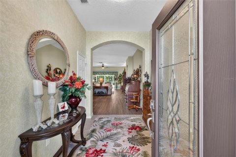 House in The Villages, Florida 3 bedrooms, 215.44 sq.m. № 2427086 - photo 12