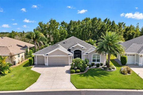 House in The Villages, Florida 3 bedrooms, 215.44 sq.m. № 2427086