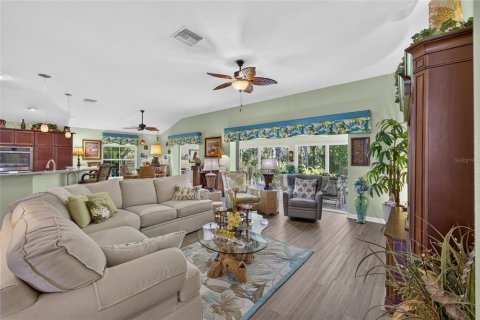 House in The Villages, Florida 3 bedrooms, 215.44 sq.m. № 2427086 - photo 19