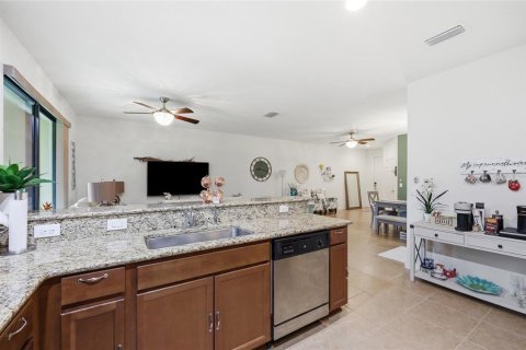 Townhouse in Orlando, Florida 4 bedrooms, 182.83 sq.m. № 2234858 - photo 17