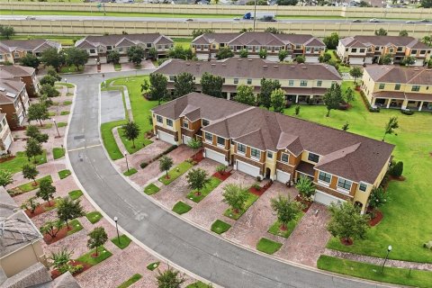 Townhouse in Orlando, Florida 4 bedrooms, 182.83 sq.m. № 2234858 - photo 9