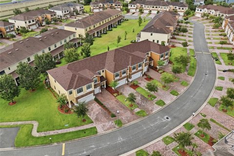 Townhouse in Orlando, Florida 4 bedrooms, 182.83 sq.m. № 2234858 - photo 10