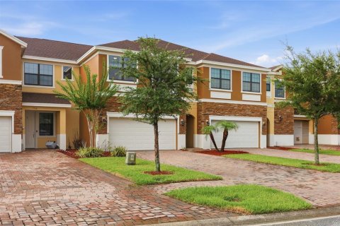 Townhouse in Orlando, Florida 4 bedrooms, 182.83 sq.m. № 2234858 - photo 2