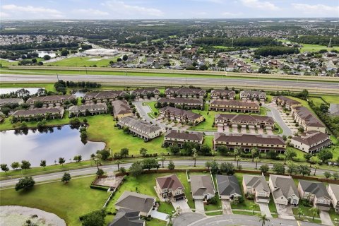 Townhouse in Orlando, Florida 4 bedrooms, 182.83 sq.m. № 2234858 - photo 5