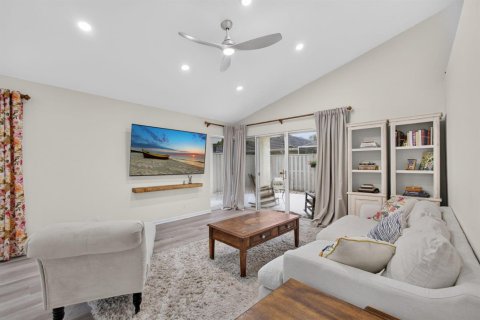 Villa ou maison à vendre à Palm Beach Gardens, Floride: 2 chambres, 109.07 m2 № 2415771 - photo 11