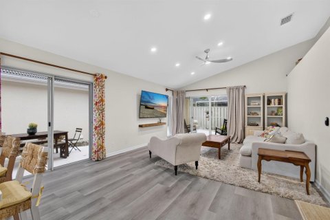 Villa ou maison à vendre à Palm Beach Gardens, Floride: 2 chambres, 109.07 m2 № 2415771 - photo 9