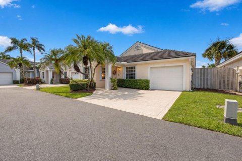 Villa ou maison à vendre à Palm Beach Gardens, Floride: 2 chambres, 109.07 m2 № 2415771 - photo 2