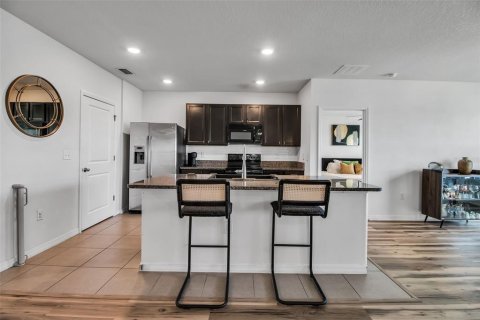 Casa en venta en Bradenton, Florida, 3 dormitorios, 157 m2 № 1827380 - foto 8