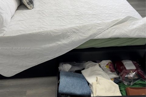 Снять в аренду кондоминиум в Холливуд, Флорида 2 спальни, 78.97м2, № 2025563 - фото 8