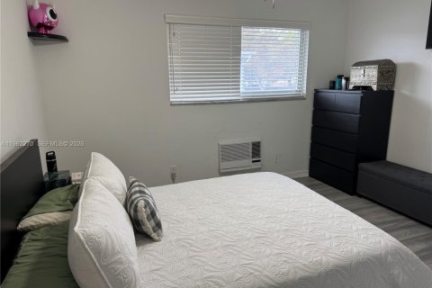 Снять в аренду кондоминиум в Холливуд, Флорида 2 спальни, 78.97м2, № 2025563 - фото 29