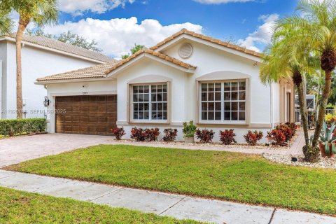 Casa en venta en Boynton Beach, Florida, 3 dormitorios, 184.97 m2 № 1985848 - foto 2