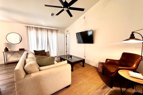 Casa en alquiler en Mount Dora, Florida, 3 dormitorios, 124.67 m2 № 1879579 - foto 3