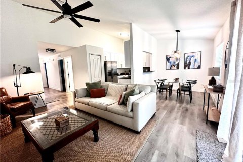 Casa en alquiler en Mount Dora, Florida, 3 dormitorios, 124.67 m2 № 1879579 - foto 4