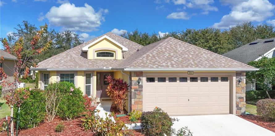 Villa ou maison à Mount Dora, Floride 3 chambres, 166.67 m2 № 2406575