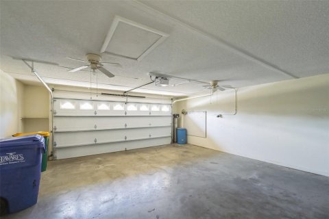 Condo in Tavares, Florida, 2 bedrooms  № 1900570 - photo 16
