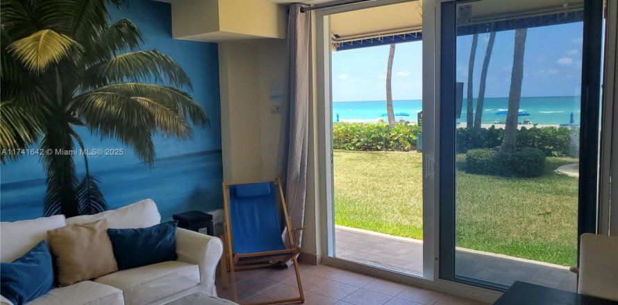 Estudio en el Condominio en Sunny Isles Beach, Florida № 1696152