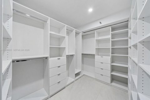Condominio en venta en Miami, Florida, 3 dormitorios, 156.26 m2 № 2088364 - foto 12