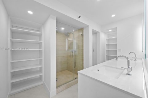Condominio en venta en Miami, Florida, 3 dormitorios, 156.26 m2 № 2088364 - foto 11