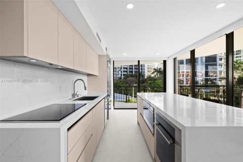 Condominio en venta en Miami, Florida, 3 dormitorios, 156.26 m2 № 2088364 - foto 4