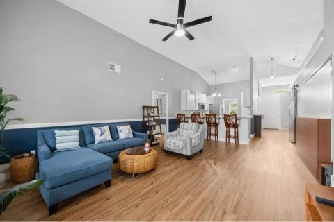 House in Kissimmee, Florida 4 bedrooms, 189.89 sq.m. № 1881157 - photo 13