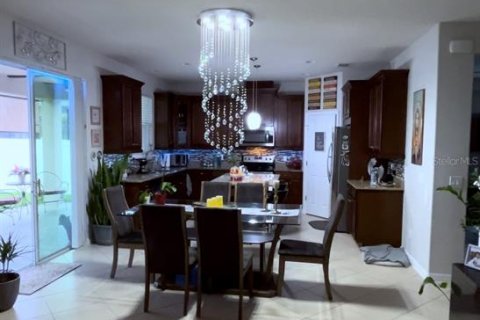 Villa ou maison à vendre à Orlando, Floride: 5 chambres, 270.44 m2 № 2389264 - photo 12