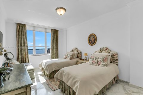 Condo in Miami, Florida, 3 bedrooms  № 1978831 - photo 26