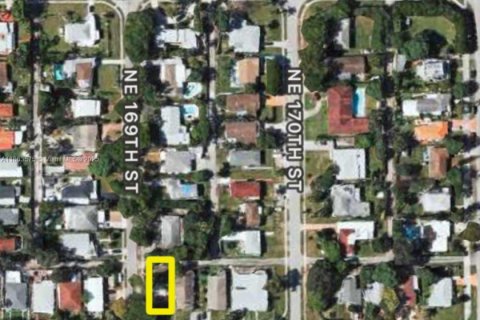 Land in North Miami Beach, Florida № 1891241 - photo 3