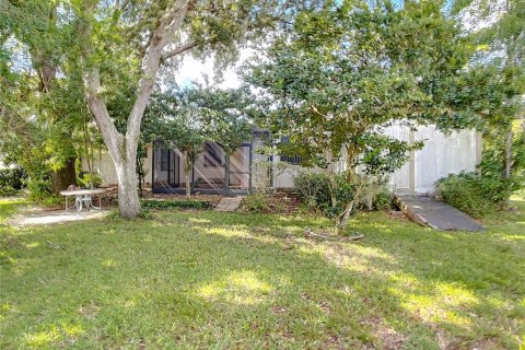 Villa ou maison à louer à Chuluota, Floride: 3 chambres, 133.78 m2 № 2419347 - photo 16