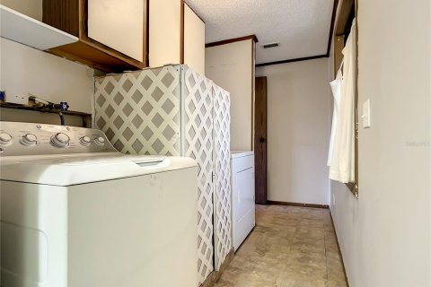 Villa ou maison à louer à Chuluota, Floride: 3 chambres, 133.78 m2 № 2419347 - photo 23