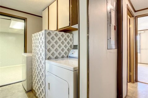 Villa ou maison à louer à Chuluota, Floride: 3 chambres, 133.78 m2 № 2419347 - photo 24