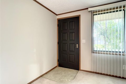 Villa ou maison à louer à Chuluota, Floride: 3 chambres, 133.78 m2 № 2419347 - photo 3