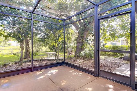 Villa ou maison à louer à Chuluota, Floride: 3 chambres, 133.78 m2 № 2419347 - photo 14