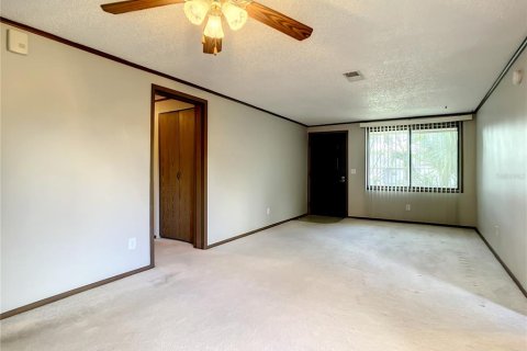 Villa ou maison à louer à Chuluota, Floride: 3 chambres, 133.78 m2 № 2419347 - photo 4
