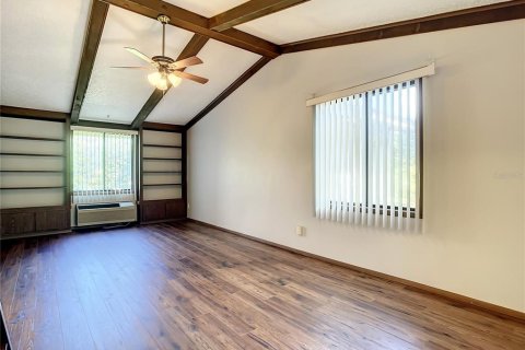 Villa ou maison à louer à Chuluota, Floride: 3 chambres, 133.78 m2 № 2419347 - photo 6
