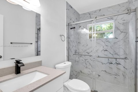 Casa en venta en Miami Gardens, Florida, 3 dormitorios, 138.05 m2 № 1890102 - foto 23