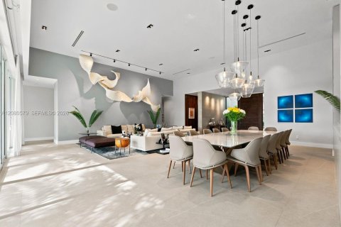 Casa en venta en Fort Lauderdale, Florida, 7 dormitorios, 543.57 m2 № 2338091 - foto 23