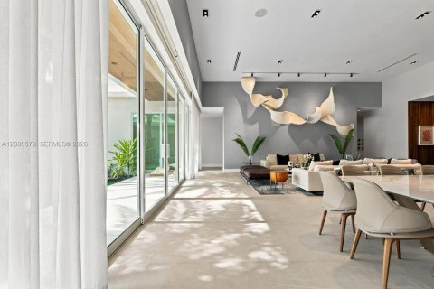 Casa en venta en Fort Lauderdale, Florida, 7 dormitorios, 543.57 m2 № 2338091 - foto 24