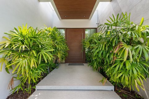 Casa en venta en Fort Lauderdale, Florida, 7 dormitorios, 543.57 m2 № 2338091 - foto 17