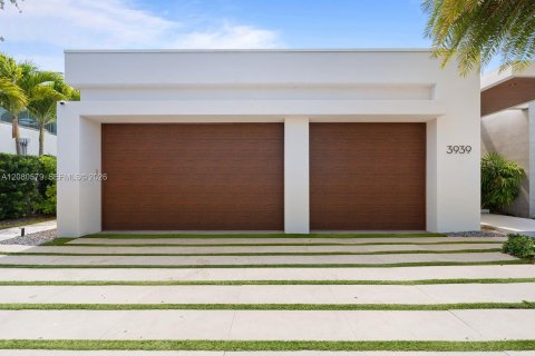 Casa en venta en Fort Lauderdale, Florida, 7 dormitorios, 543.57 m2 № 2338091 - foto 15
