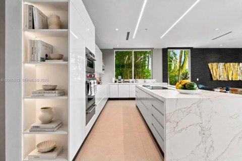 Casa en venta en Fort Lauderdale, Florida, 7 dormitorios, 543.57 m2 № 2338091 - foto 28