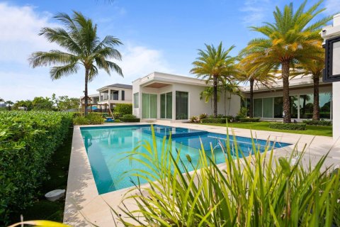 Casa en venta en Fort Lauderdale, Florida, 7 dormitorios, 543.57 m2 № 2338091 - foto 6