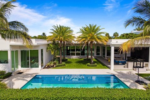 Casa en venta en Fort Lauderdale, Florida, 7 dormitorios, 543.57 m2 № 2338091 - foto 3