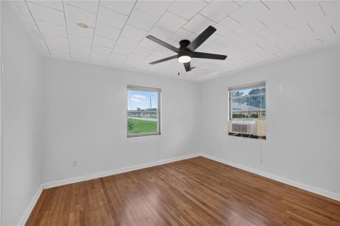 House in Belleview, Florida 2 bedrooms, 86.58 sq.m. № 2236947 - photo 13