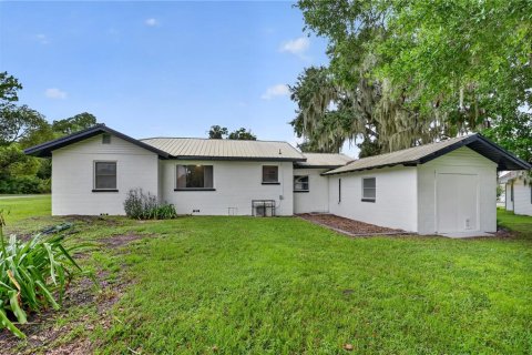 House in Belleview, Florida 2 bedrooms, 86.58 sq.m. № 2236947 - photo 2