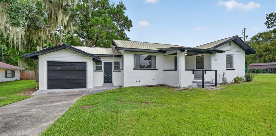 House in Belleview, Florida 2 bedrooms, 86.58 sq.m. № 2236947