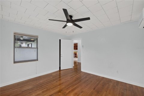 House in Belleview, Florida 2 bedrooms, 86.58 sq.m. № 2236947 - photo 12