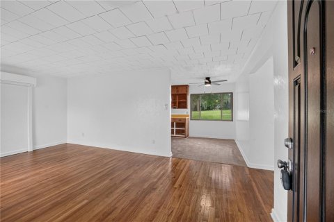House in Belleview, Florida 2 bedrooms, 86.58 sq.m. № 2236947 - photo 5