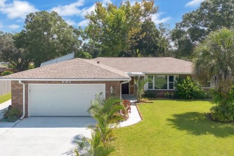 House in Melbourne, Florida 3 bedrooms, 217.11 sq.m. № 1826427 - photo 1